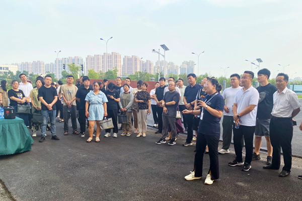 熱烈歡迎正定縣70人參觀團(tuán)到訪康譽醫(yī)療開展學(xué)習(xí)交流活動